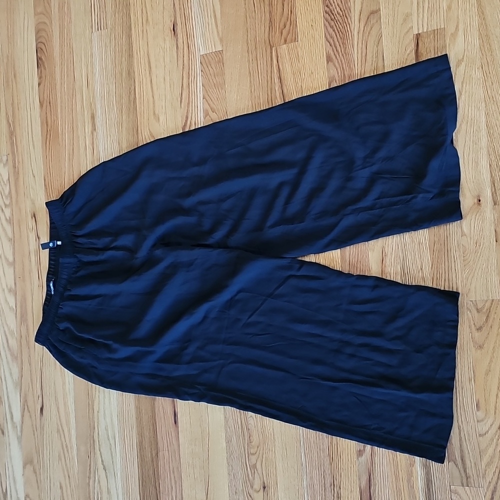 Black wide legged pants